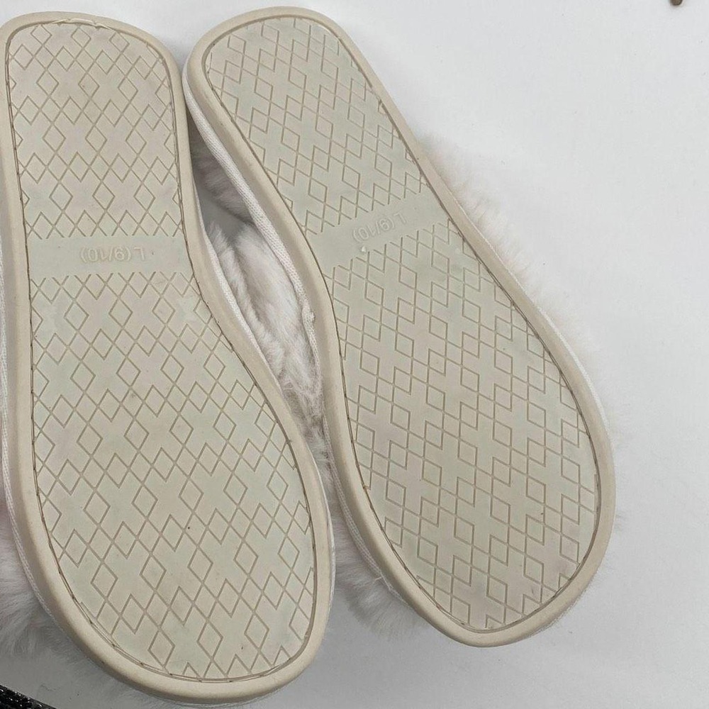 Flora By Flora Nikrooz Faux Fur Slipper Slides White Size Large 9/10 - Picture 7 of 8